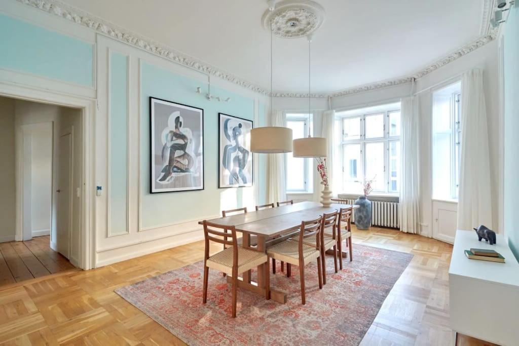 Moderen And Sleek 3Br With Bath By The Lakes And Metro Copenhague Exterior foto