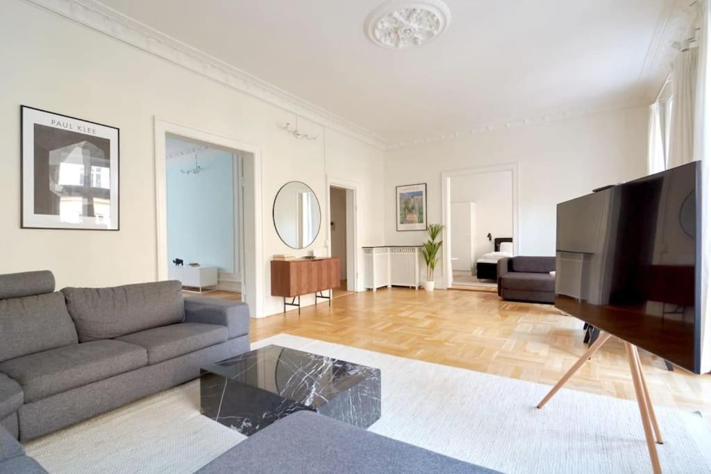 Moderen And Sleek 3Br With Bath By The Lakes And Metro Copenhague Exterior foto